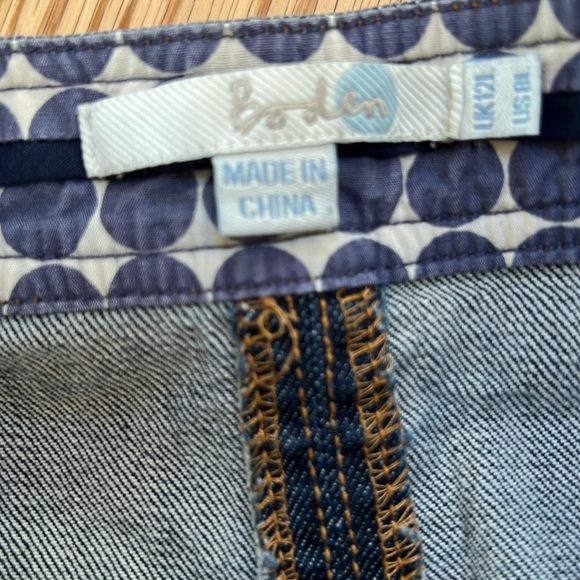 Boden SZ 8L denim skirt with stitching. - Picture 2 of 7